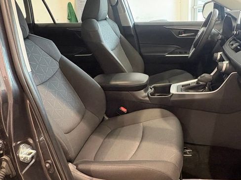 Used 2024 Toyota RAV4 XLE w/ Convenience Package AWD/4WD image 15