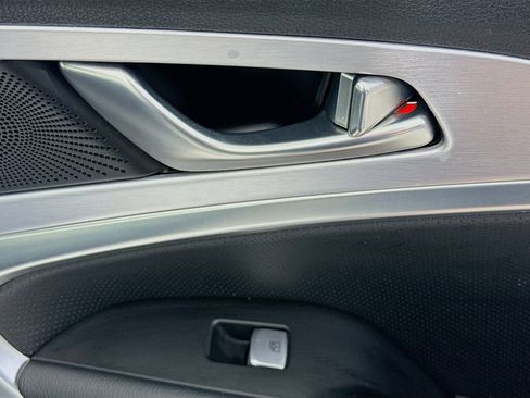 Used 2019 Genesis G70 2.0T Advanced w/ Elite Package image 51