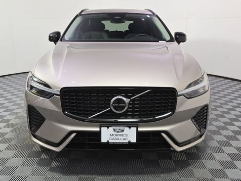 Used 2025 Volvo XC60 B5 Plus AWD/4WD image 10