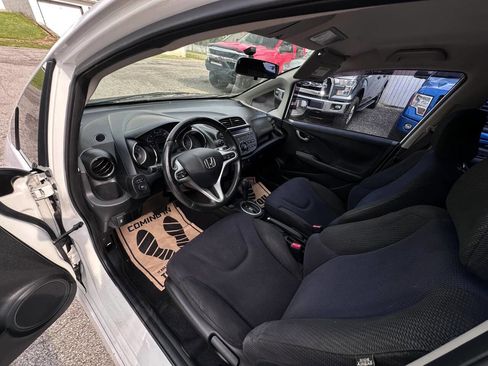 Used 2013 Honda Fit Sport image 9