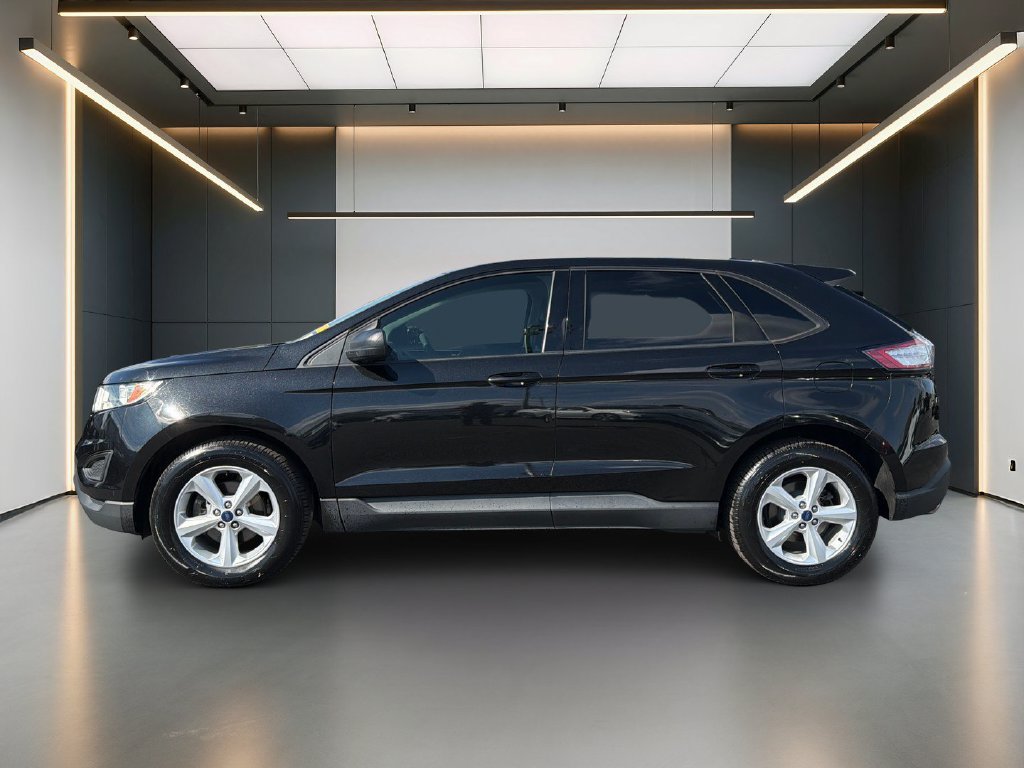 Used 2015 Ford Edge SE w/ Cargo Accessory Package FWD image 2