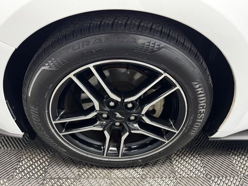 Used 2019 Ford Mustang Premium image 21