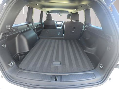 New 2026 Jeep Grand Cherokee Altitude AWD/4WD image 13