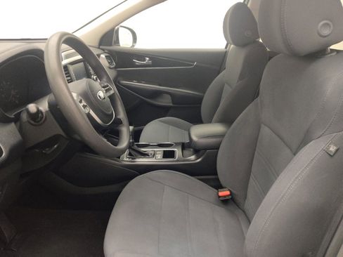 Used 2019 Kia Sorento L FWD image 17
