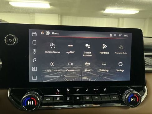 New 2025 GMC Canyon AT4 w/ Nightfall Edition AWD/4WD image 13