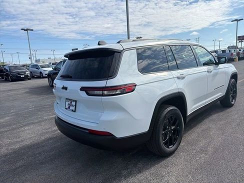New 2026 Jeep Grand Cherokee L 4WD image 3