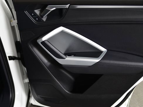 Certified 2021 Audi Q3 2.0T Premium w/ Convenience Package image 15