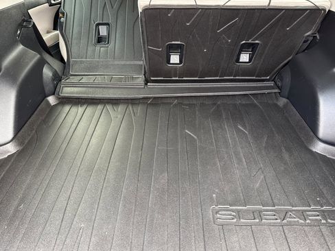 Used 2017 Subaru Forester 2.5i Premium image 18