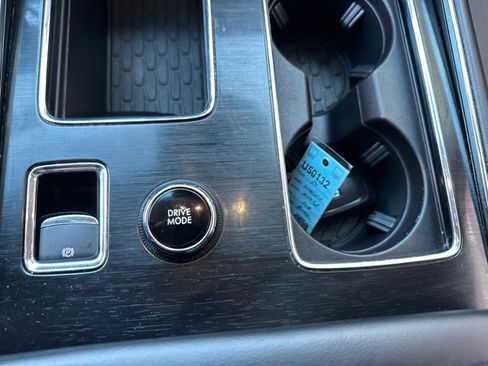 Used 2024 Lincoln Aviator AWD image 24