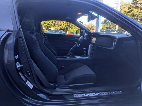 Used 2019 Toyota 86 Manual (Natl) image 26