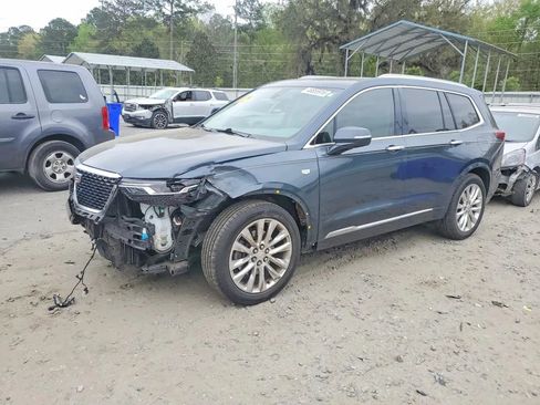 Used 2020 Cadillac XT6 Premium Luxury FWD image 2