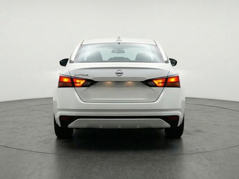 Used 2025 Nissan Altima 2.5 SV image 7