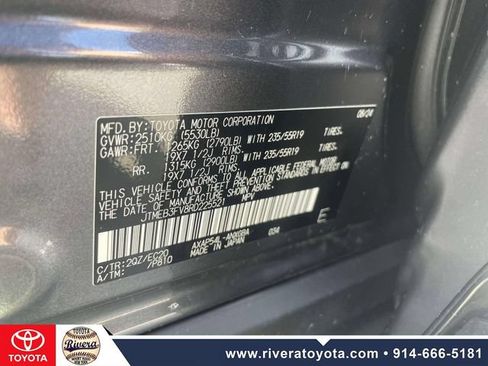 Used 2024 Toyota RAV4 XSE w/ Weather Package AWD/4WD image 20