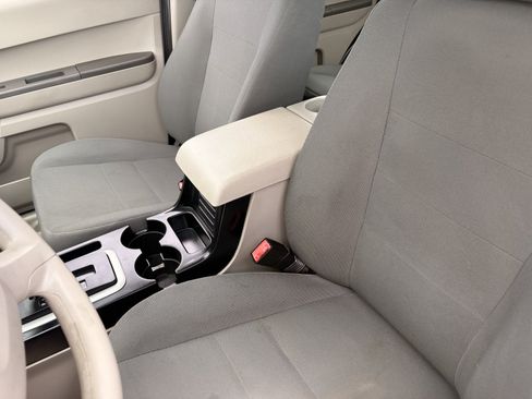 Used 2012 Ford Escape XLS FWD image 18