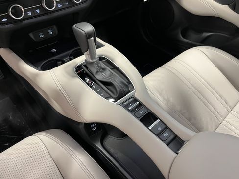New 2026 Honda HR-V EX-L image 22