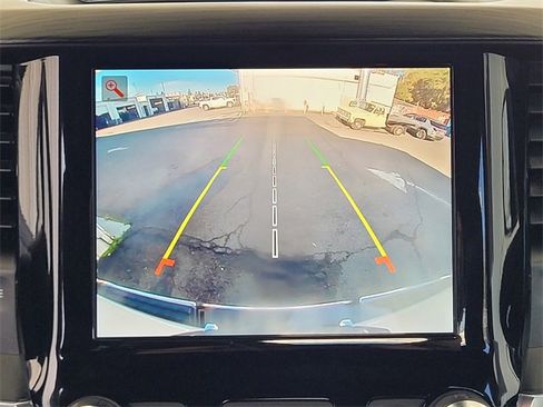 Used 2024 RAM 1500 Laramie image 12