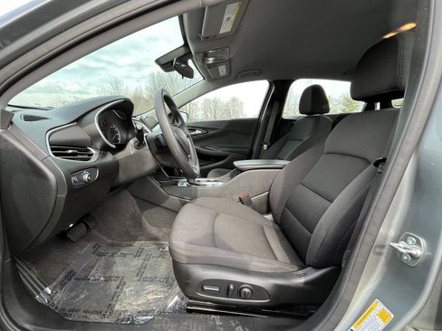 Certified 2025 Chevrolet Malibu LT image 10