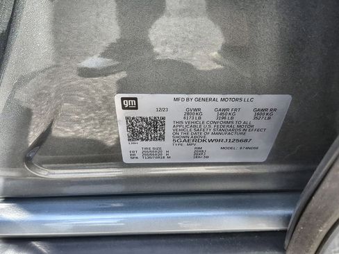 Used 2024 Buick Enclave Avenir FWD image 35