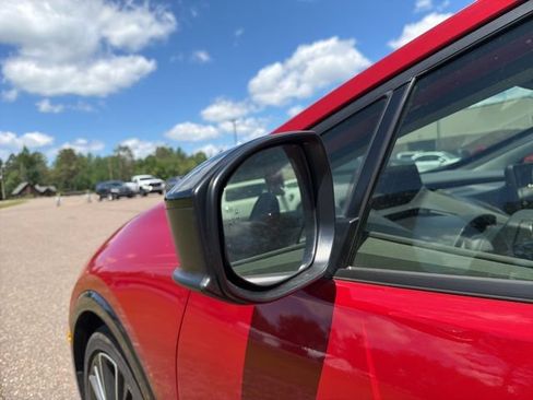 Used 2024 Toyota Prius XLE FWD image 14