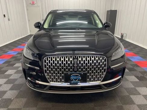 Used 2023 Lincoln Corsair AWD image 7