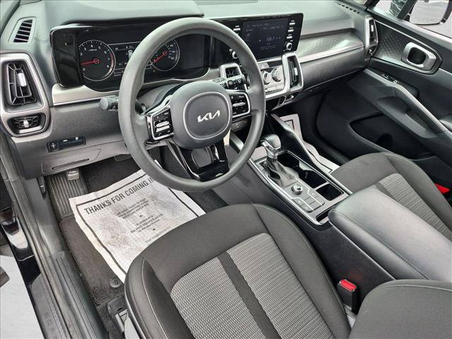 Used 2022 Kia Sorento LX FWD image 10
