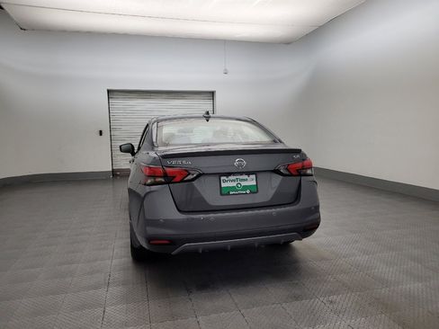 Used 2020 Nissan Versa SR image 6