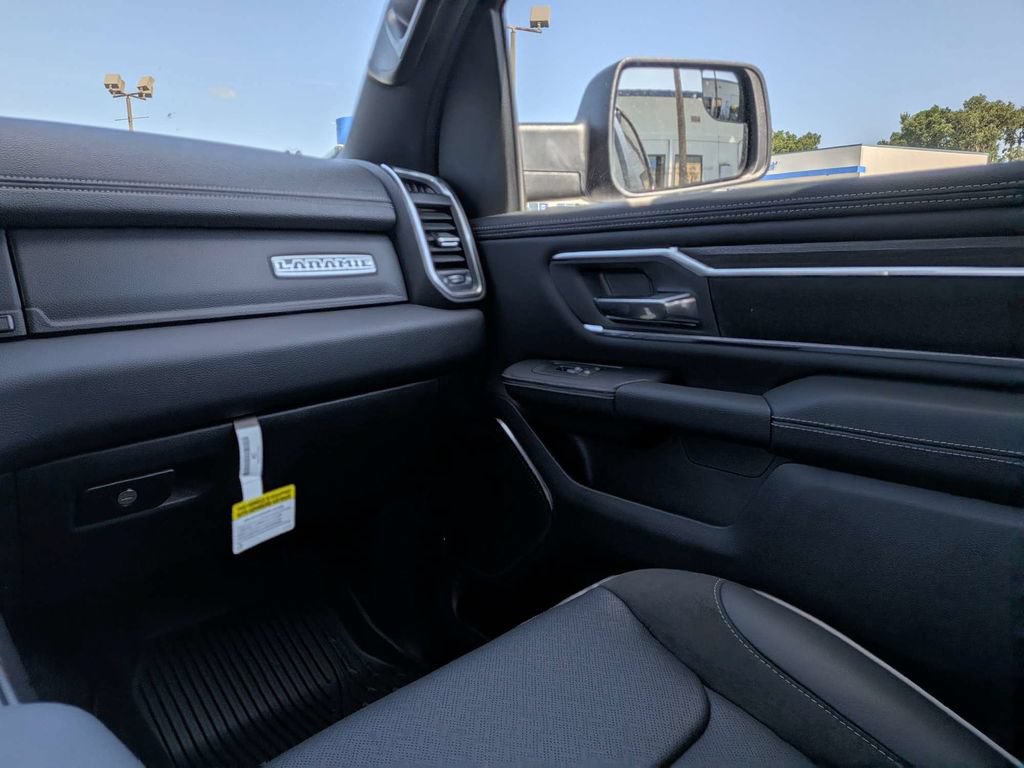 New 2026 RAM 1500 Laramie w/ Laramie Preferred Package AWD/4WD image 17