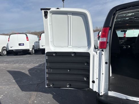 New 2025 Chevrolet Express 2500 w/ Driver Convenience Package RWD image 29