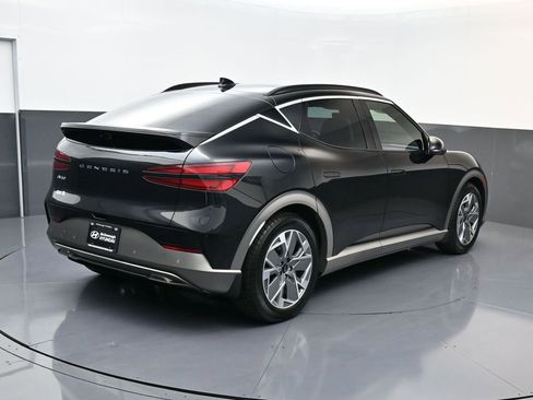 Used 2024 Genesis GV60 RWD image 3