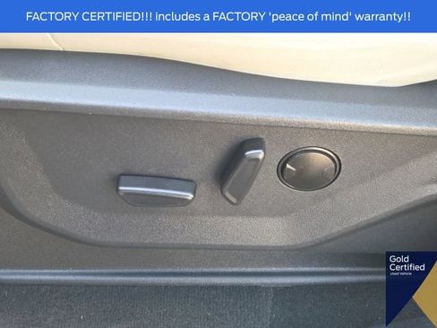 Used 2025 Ford Expedition Max Platinum w/ Driver's Package AWD/4WD image 32