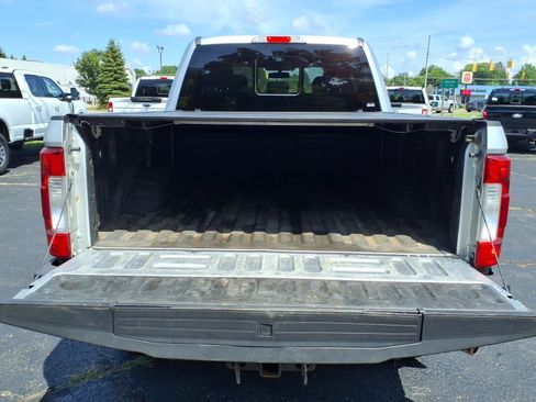 Used 2019 Ford F250 Lariat w/ Chrome Package AWD/4WD image 14