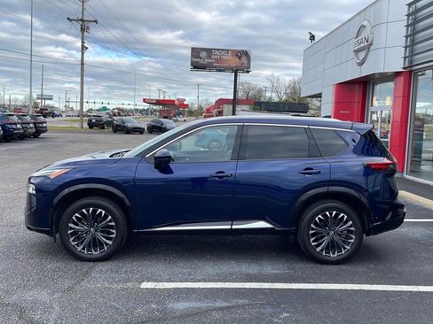 Certified 2024 Nissan Rogue Platinum w/ Platinum Premium Package image 8