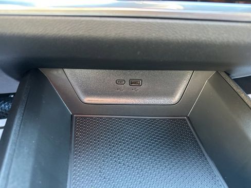 New 2026 Chevrolet Equinox LT w/ Convenience Package II image 41