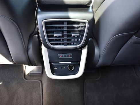 Used 2020 Lincoln Nautilus Reserve image 30