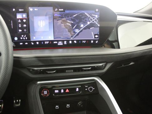 Used 2025 Audi SQ5 Premium Plus image 27