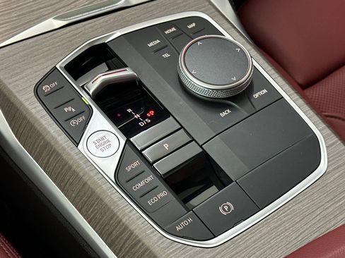 Used 2025 BMW 230i Coupe w/ M Sport Package RWD image 15