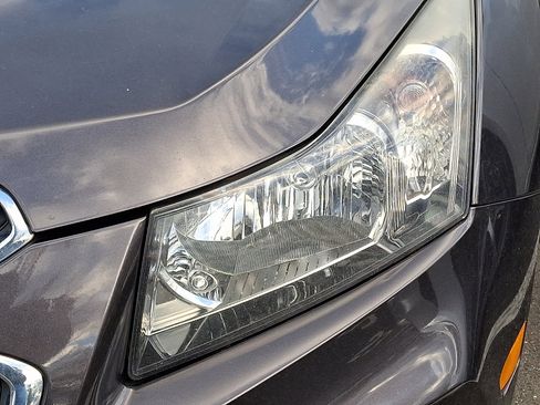 Used 2016 Chevrolet Cruze LT w/ Sun And Sound Package image 7