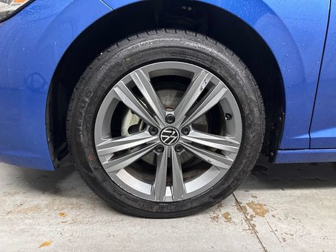 Used 2024 Volkswagen Jetta SE FWD image 22