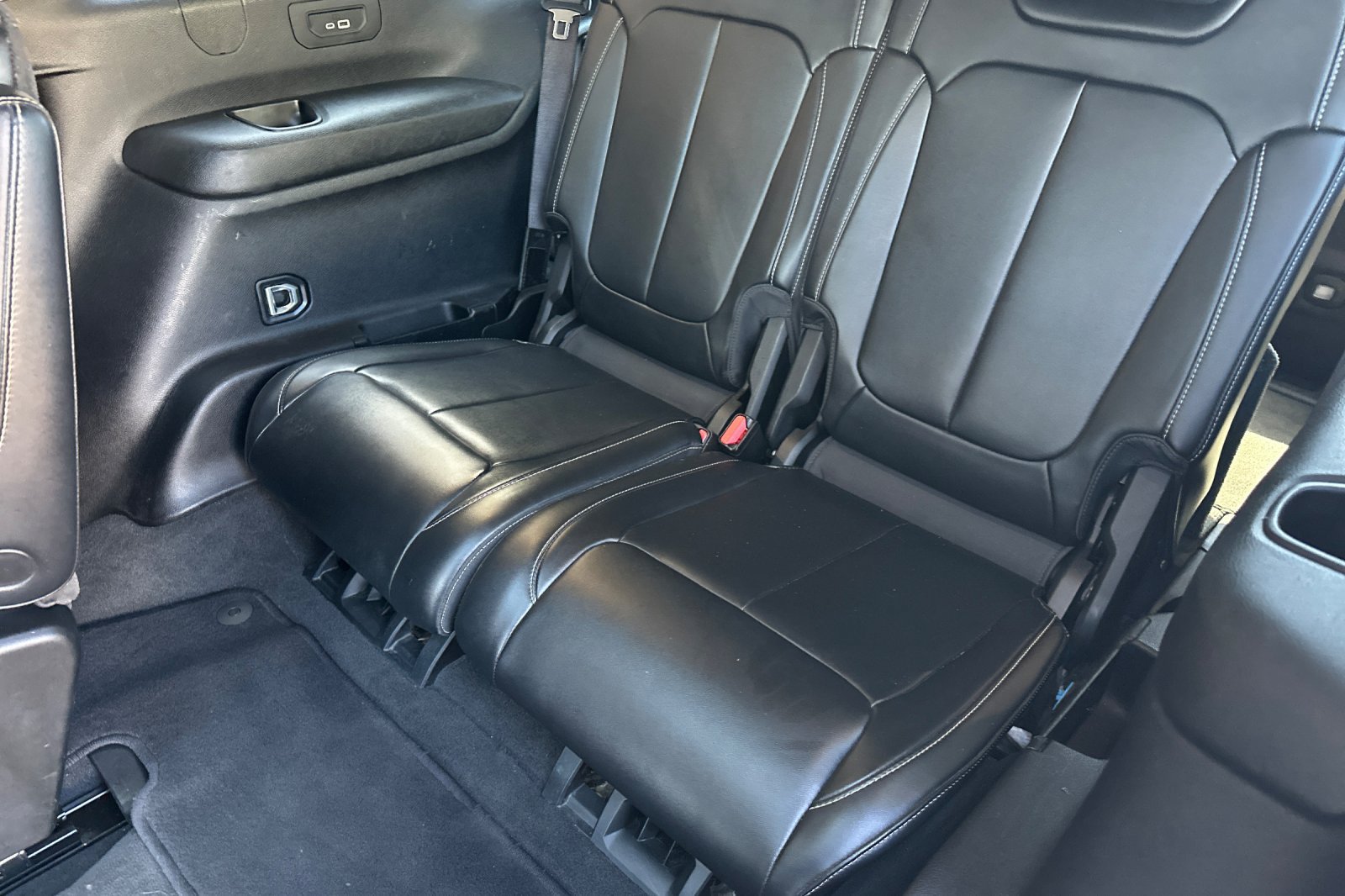 Used 2021 Jeep Grand Cherokee L Limited RWD image 14