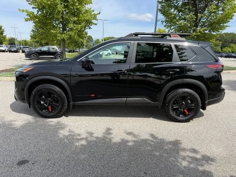 Certified 2026 Nissan Rogue SV AWD/4WD image 7