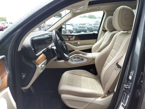 Certified 2024 Mercedes-Benz GLS 580 4MATIC image 19