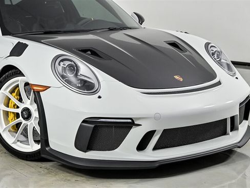 Used 2019 Porsche 911 GT3 RS RWD image 2