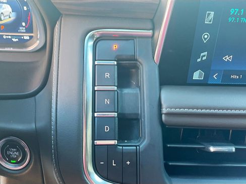Used 2023 Chevrolet Tahoe LT w/ Luxury Package RWD image 17