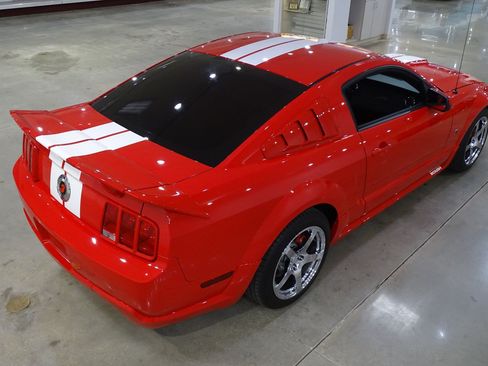 Used 2007 Ford Mustang GT RWD image 14