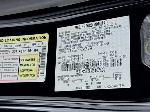 Used 2021 Ford Mustang Premium RWD image 31