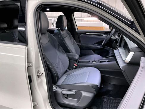New 2026 Volkswagen Tiguan SE R-Line AWD/4WD image 12
