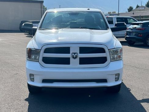 Used 2017 RAM 1500 Express AWD/4WD image 9