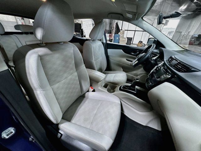 Used 2018 Nissan Rogue Sport SV AWD/4WD image 20