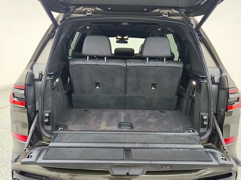 Used 2024 BMW X7 xDrive40i w/ M Sport Package AWD/4WD image 21