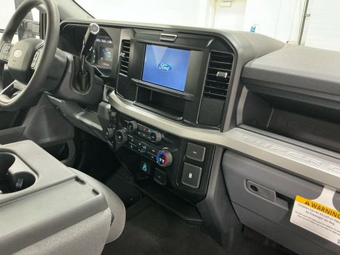 New 2026 Ford F250 XL w/ STX Appearance Package AWD/4WD image 32